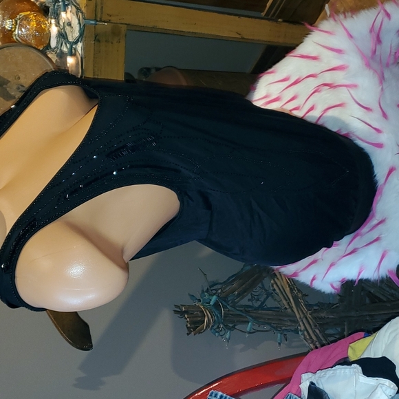 Bebe silk beaded t back fancy top XS EUC - Picture 4 of 8